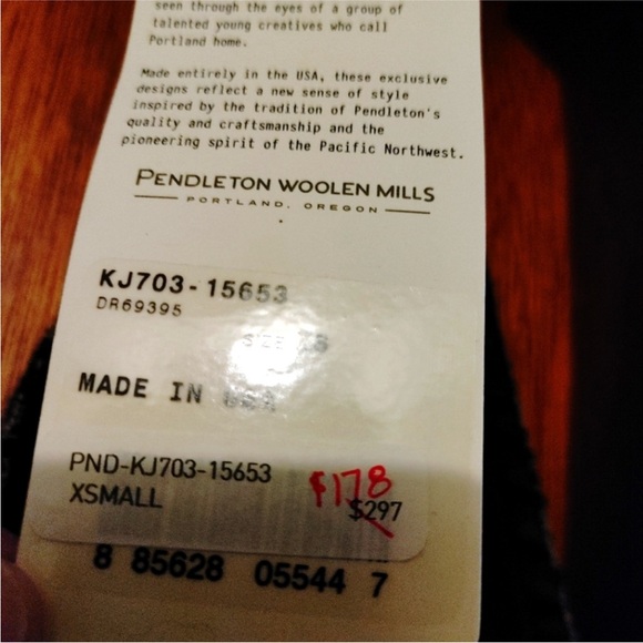 Geometric Patterned Halter Dress - Picture 3 of 3